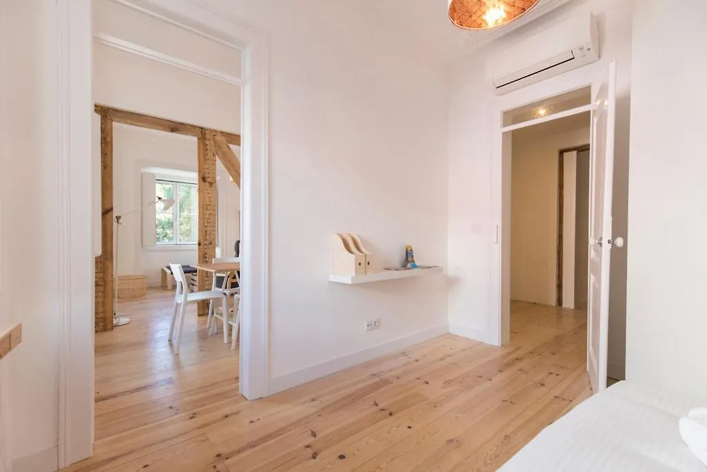 Historical Apartament Santos II Лиссабон Португалия