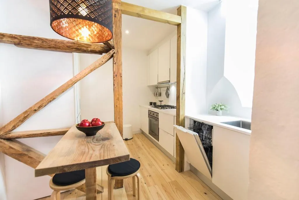 Historical Apartament Santos II Лиссабон
